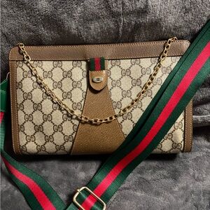 **Authentic!!**Gucci Clutch/Crossbody Bag